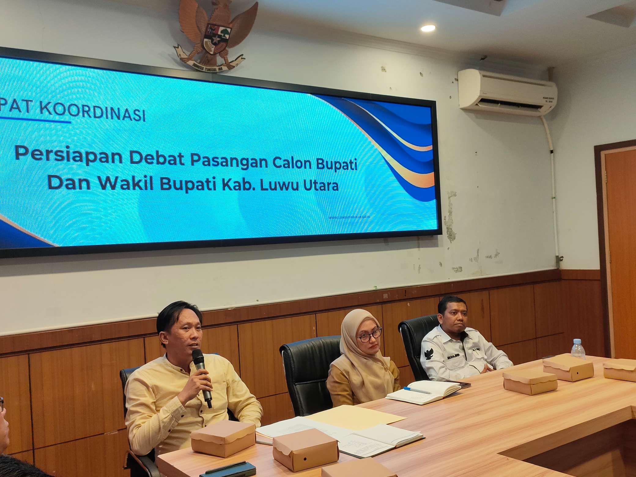 Rapat Koordinasi Persiapan Debat Calon Bupati dan Wakil Bupati Luwu Utara Tahun 2024