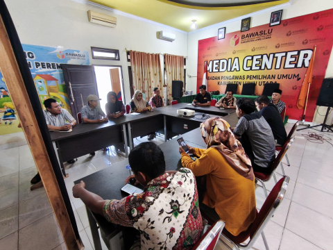 Rapat Internal Persiapan Penguatan Kelembagaan