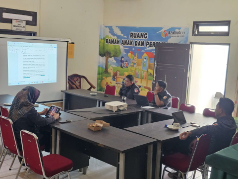 Bawaslu Kabupaten Luwu Utara Melakukan Rapat Internal Membahas Persiapan Pelaksanaan Gakkumdu Award 2025