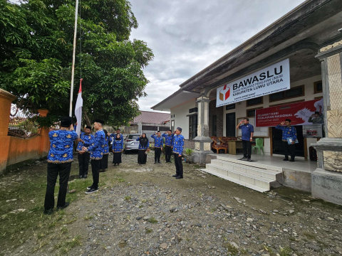 Upacara Hari Pahlawan Nasional 